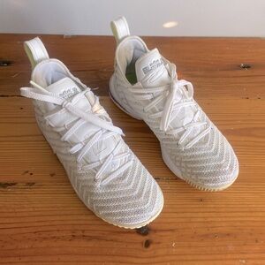 Nike LeBron 16 Buzz Lightyear (GS) Basketball Shoes